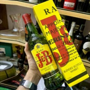 Rượu J & B Rare Blended Scotch Whisky chai 750 ml nhập khẩu Scotland